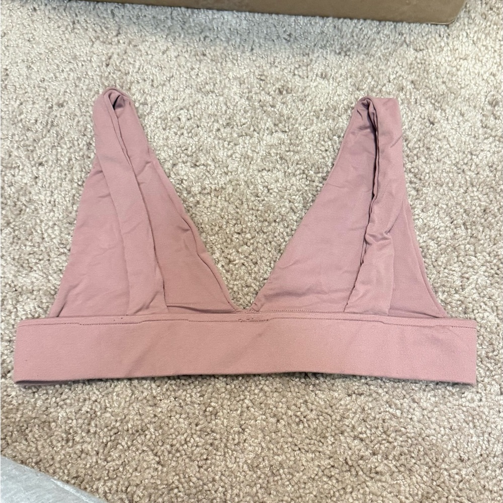bra - Picture 2 of 3